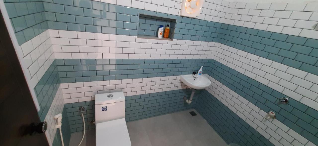 A Loft Vandrarhem Alappuzha Exteriör bild