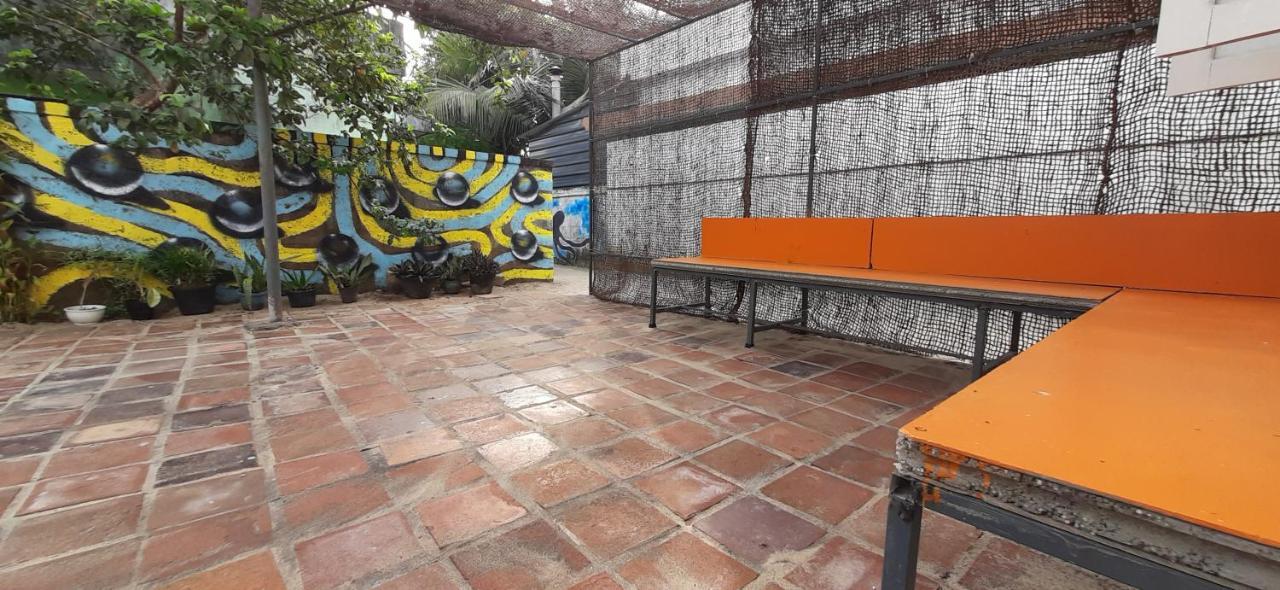 A Loft Vandrarhem Alappuzha Exteriör bild